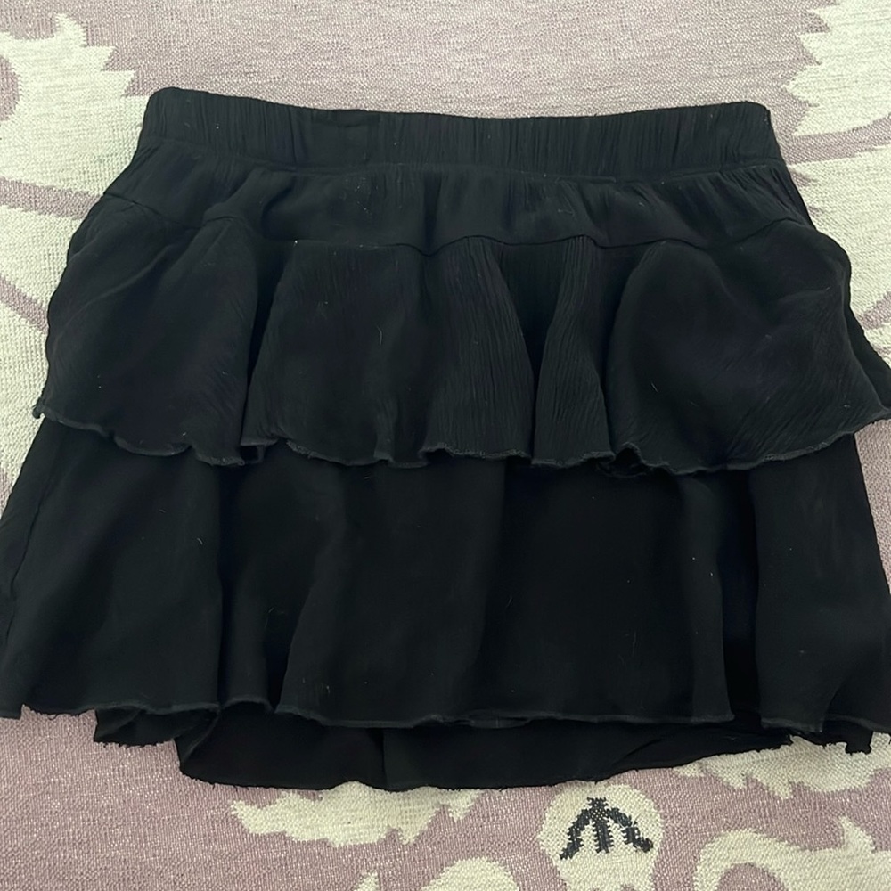 black mini skirt